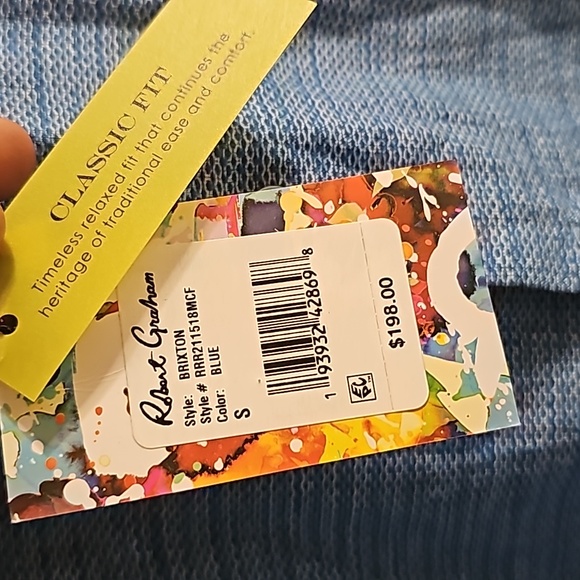 Robert Graham buttoned down. - Picture 4 of 11